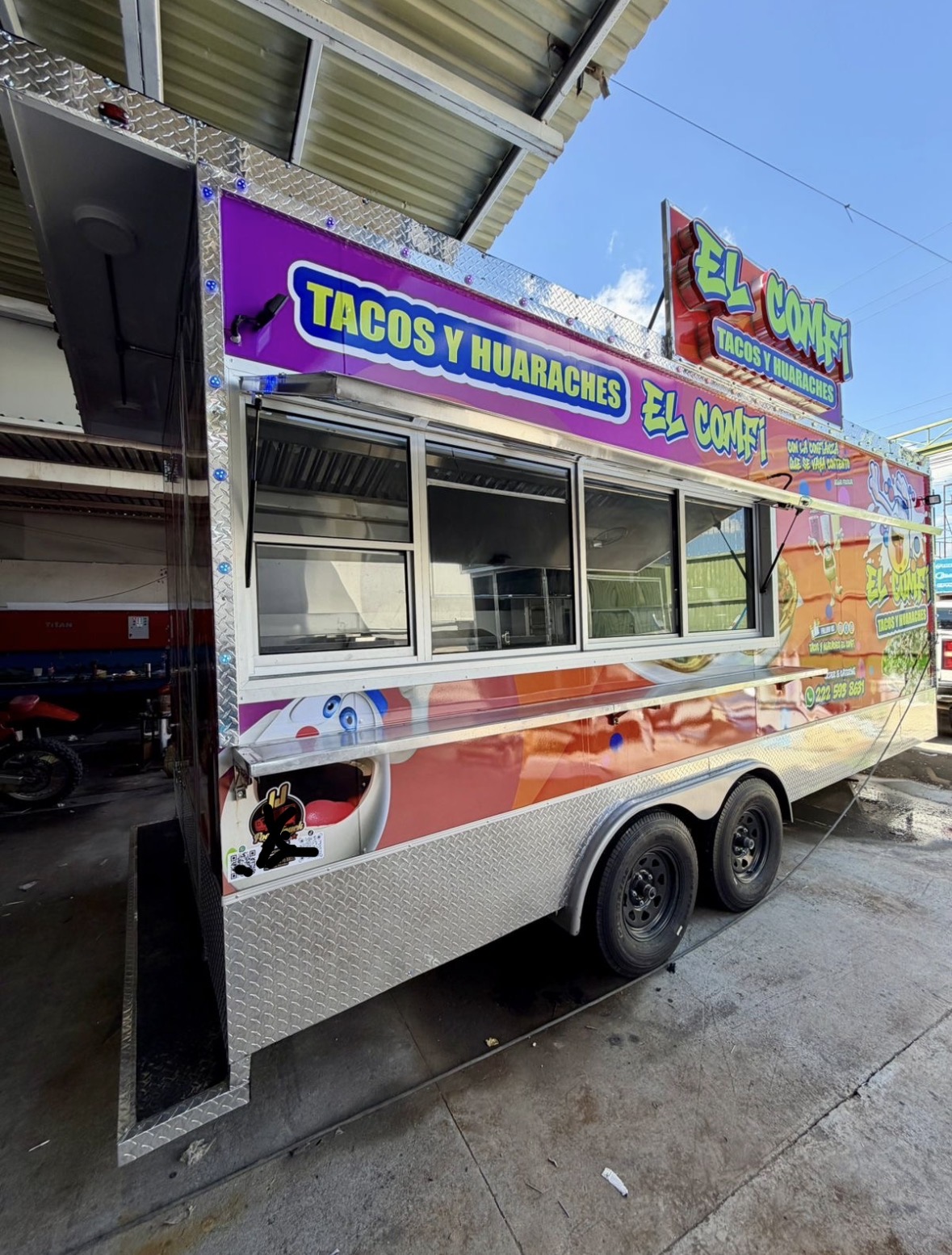 Trailer de comida El Confi · Tacos y Huaraches fabricado por J & J Food Truck